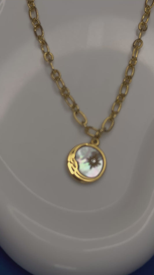 Rivéa Eclipse Lunar